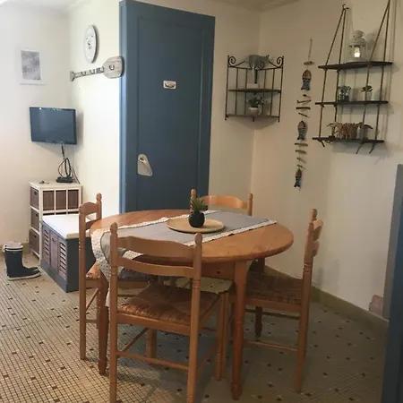 Maison De Pays A 2 Pas De La Et Du Centre Holiday home