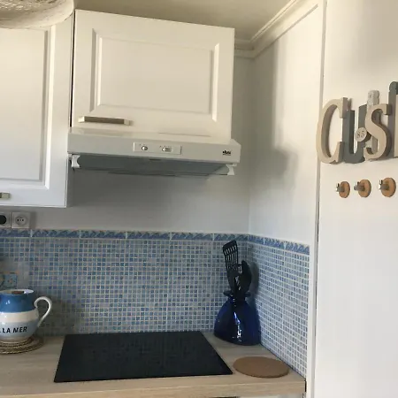 Holiday home Maison De Pays A 2 Pas De La Et Du Centre La Tranche-sur-Mer