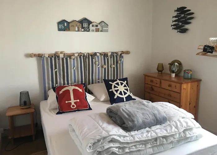 Maison De Pays A 2 Pas De La Et Du Centre *